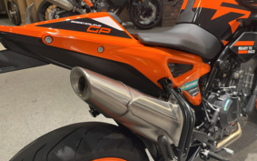 KTM 890 DUKE GP TU940