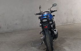 SUZUKI GSR750 C5112
