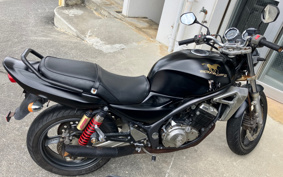 SUZUKI GSX250 ZR250C
