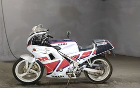 YAMAHA FZR250 2KR
