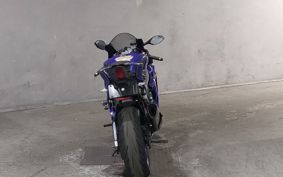 YAMAHA 6 RJ27