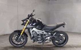 YAMAHA MT-09 RN34J