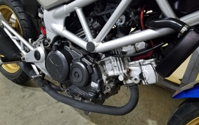 HONDA VTR 250 MC33