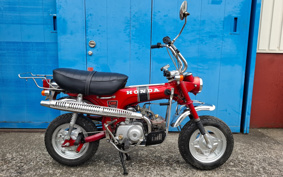HONDA DUCKS70 ST70