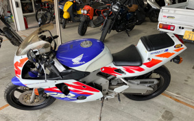HONDA CBR250RR MC22