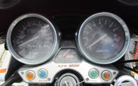 YAMAHA XJR1200 1995 4KG
