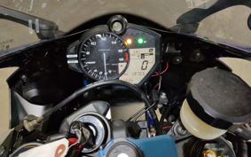 YAMAHA 6 RJ27