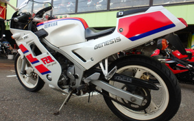 YAMAHA FZR250 2KR