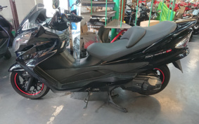 SUZUKI SKYWAVE 250M CJ45A