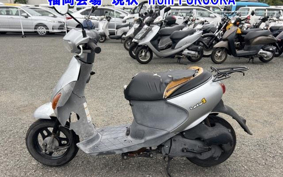 SUZUKI LETS4