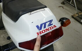 HONDA VTZ250 MC15