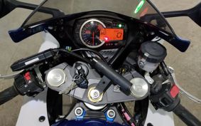 SUZUKI GSX-R750 C4111