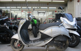SYM UMI100