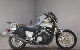 YAMAHA VMAX 2WEE