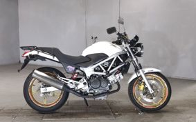 HONDA VTR 250 MC33