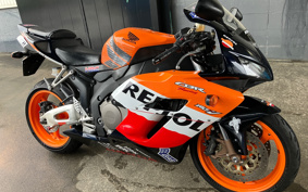 HONDA CBR1000RR 2005 SC57