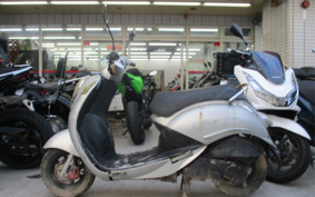 SYM UMI100