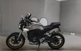 HONDA CB250R MC52