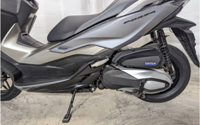 HONDA  FORZA 250 MF15
