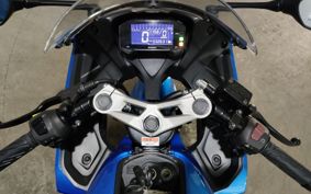 SUZUKI GSX-R125 DL33B