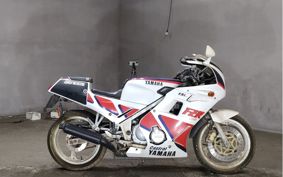 YAMAHA FZR250 2KR
