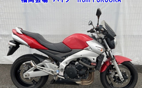 SUZUKI GSR 400