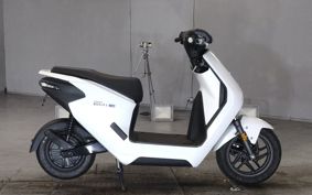 HONDA EM1 e: EF16