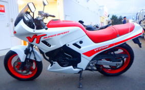 HONDA VT250F MC15