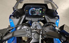 SUZUKI GSX-8R EM1AA