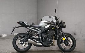 TRIUMPH TRIUMPH STREET TRIPLE R HDA604