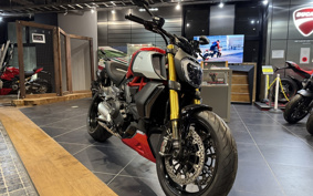 DUCATI  DUCATI  DIAVEL 1260S 2021
