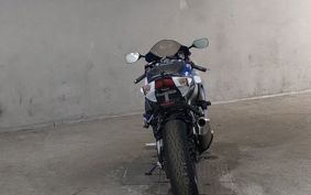SUZUKI GSX-R750 C4111