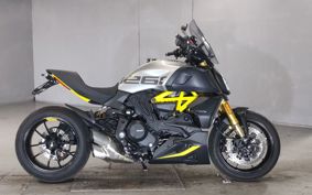 DUCATI  DUCATI  DIAVEL 1260S 2G00AA