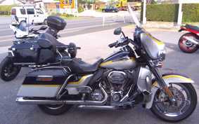 HARLEY HARLEY FLHTCUSE1800CVO 2012 PR8