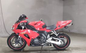 HONDA CBR1000RR SC57