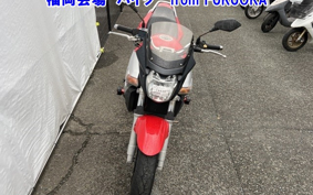SUZUKI GSR 400