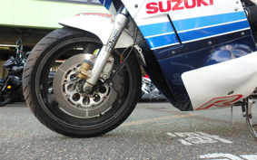 SUZUKI GSX-R750 1985 GR71F