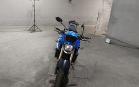 SUZUKI GSR750 C5112