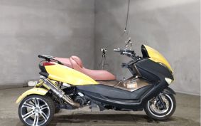 OTHER  TRIKE 200CC ..