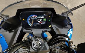 SUZUKI GSX-8R EM1AA