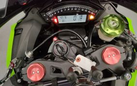 KAWASAKI ZX 10 NINJA R ZXT00J