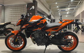 KTM 890 DUKE GP 2024 TU940