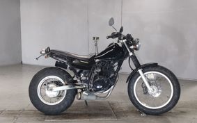 YAMAHA TW225 DG09J