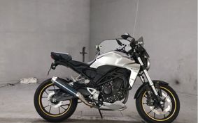 HONDA CB250R MC52