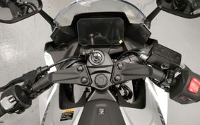 SUZUKI GSX-8R EM1AA