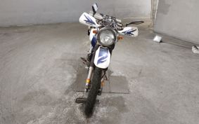 SUZUKI DJEBEL250XC SJ45A