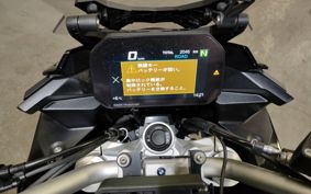 BMW F900XR 0K21