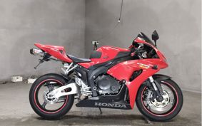 HONDA CBR1000RR SC57