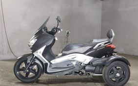 YAMAHA X-MAX250 TRIKE SG22