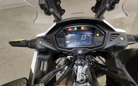 HONDA VFR800X RC80